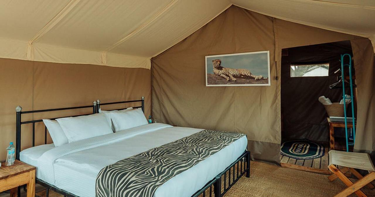 Kon Tiki Serengeti camp ()