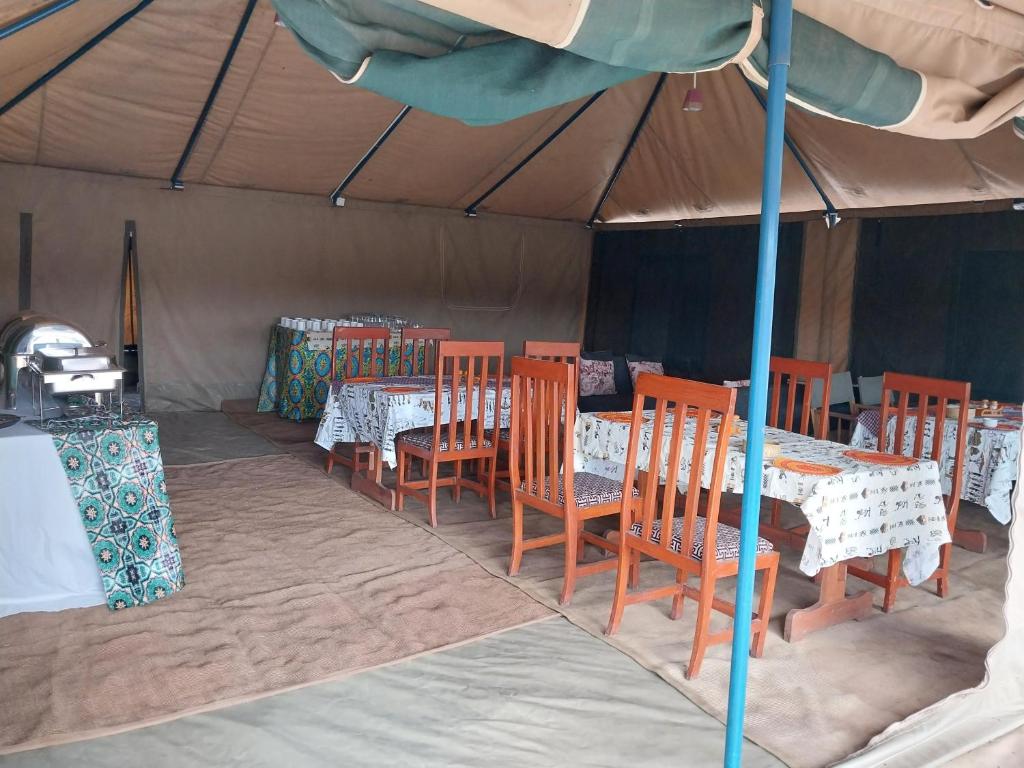 Serengeti Kamwene Tented Camp ()