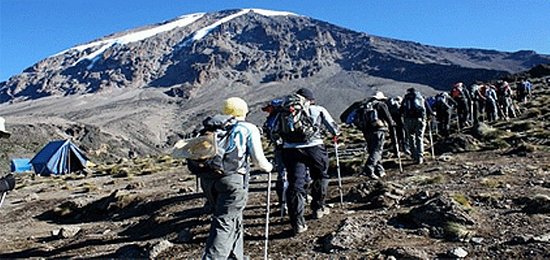 machame route climbing