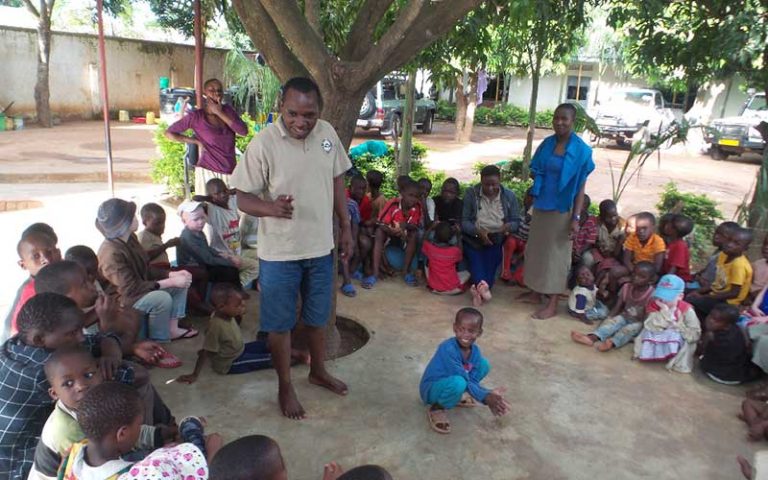 volunteering img